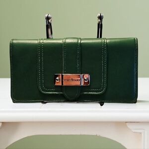Etienne Aigner | Vintage Long Green Trifold Wallet